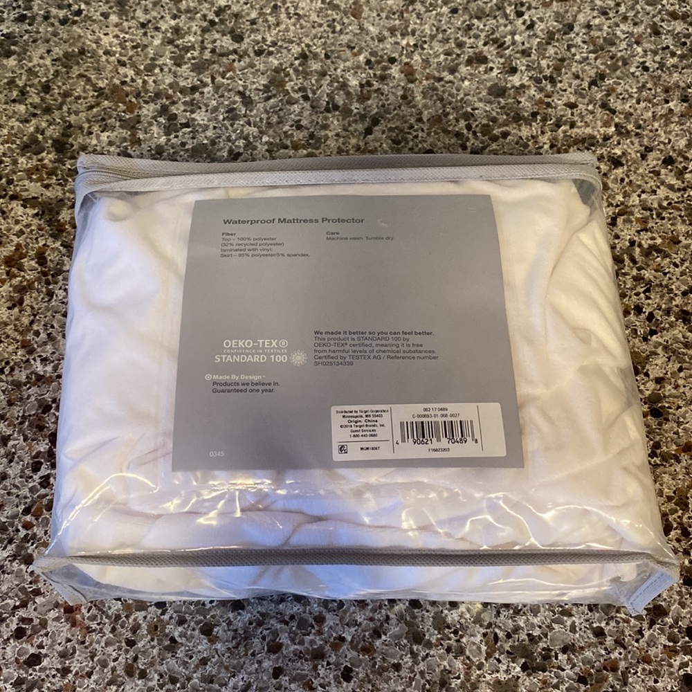 Target Made By Design Waterproof Mattress Protector NWT - Picture 2 of 2